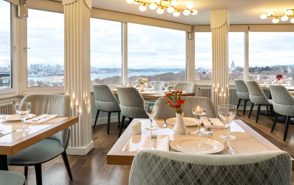 Rooftop Dining at Panoramic Restaurant